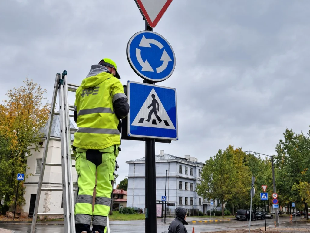 Traffic sign production in the RPE workshop